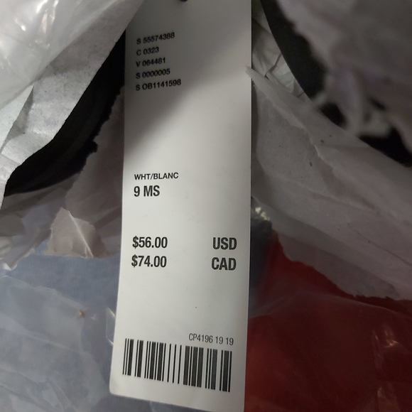 Urban Outfitters Criss Cross Sandal - Picture 4 of 4